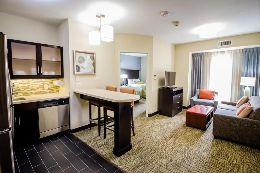 Staybridge Suites Plano North - Frisco by IHG - Chambres
