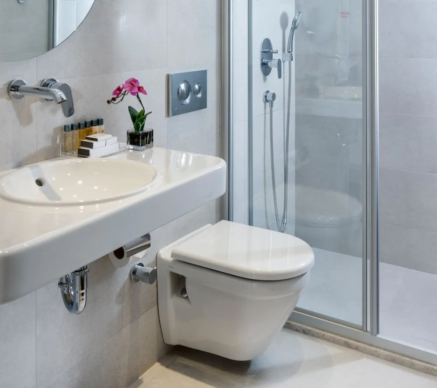 Standard Double room with garden view (full double bed)