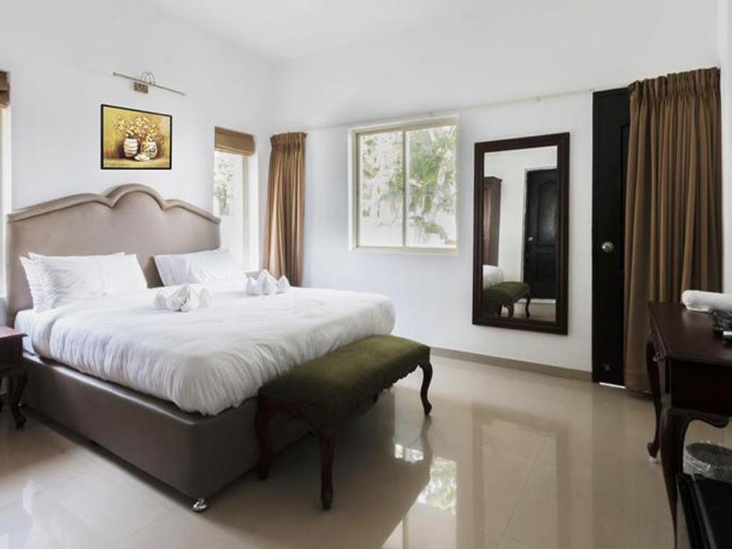 Casa Ahaana Resort