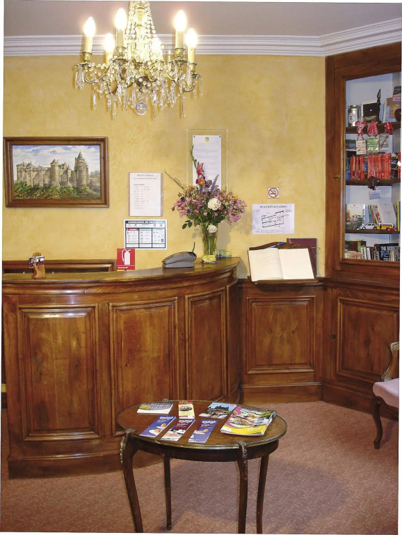 Voir la photo 2 — Hotel du Chateau