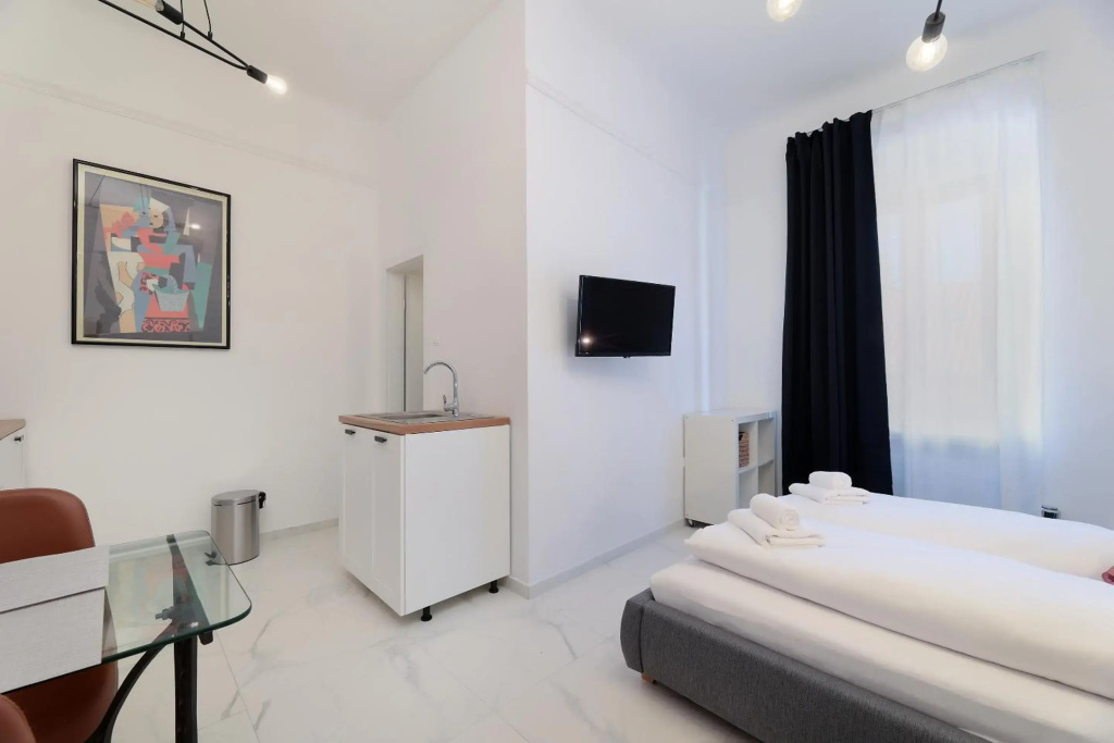 Apartments Luan
