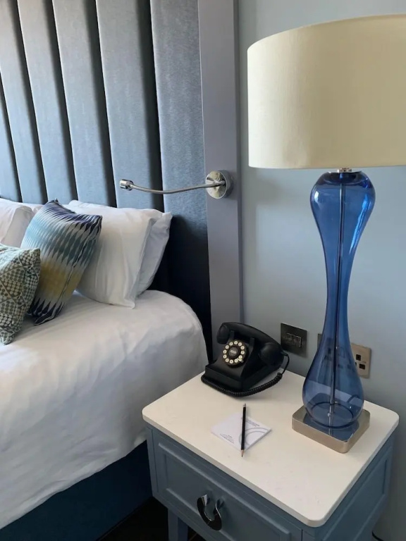 Executive Double room (full double bed)