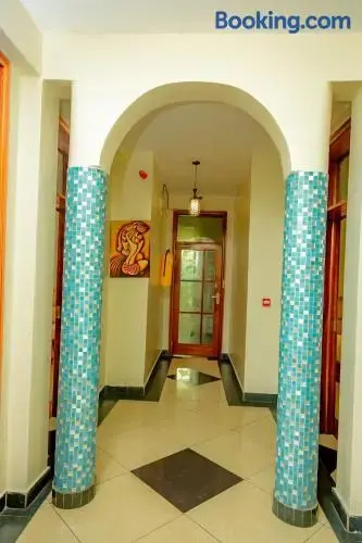 Home Inn Hotel