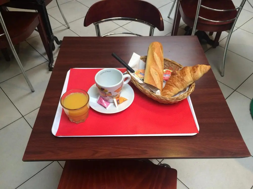 Voir la photo 2 — Hotel Le Derby