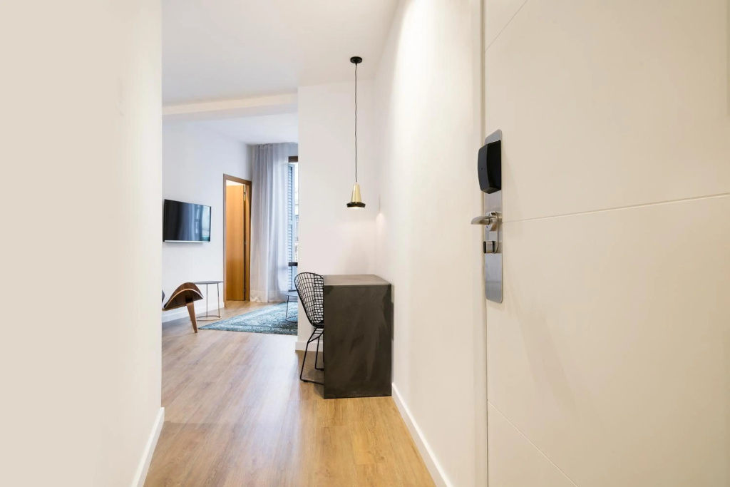 Splendom Suites — 4