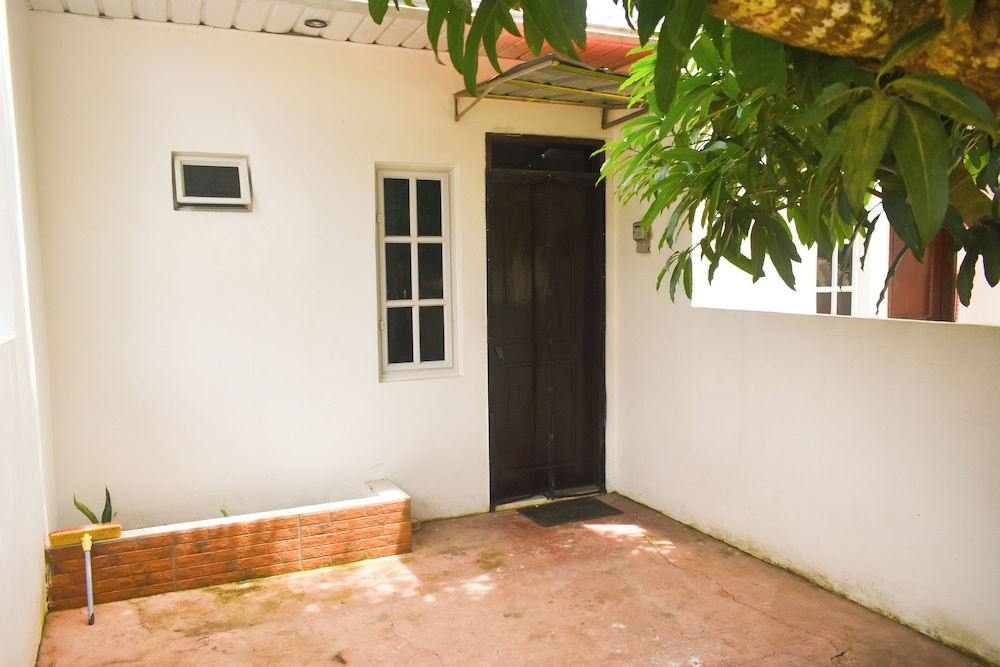 Studio Room With Private Bathroom and Kitchenette
