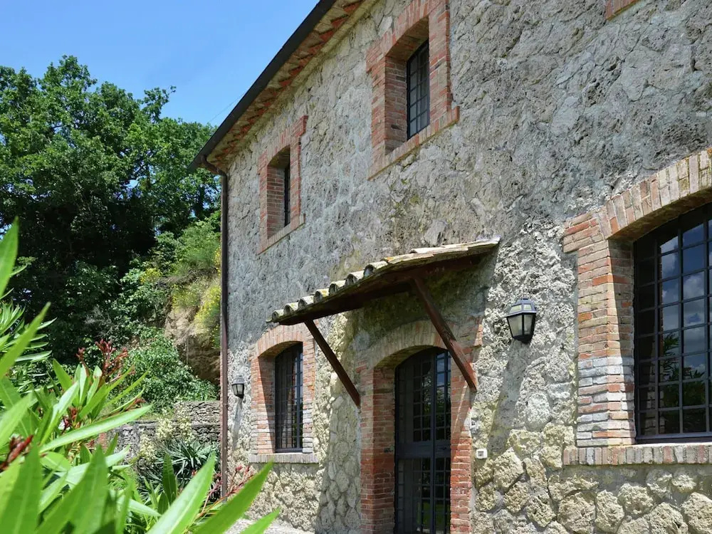 Villa in Rome With Pool & Garden