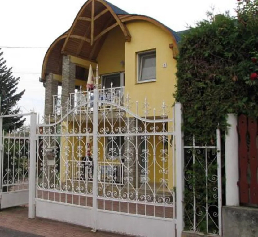 Toldi Apartman