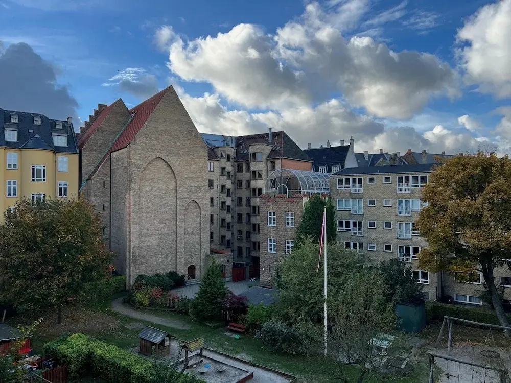 Beautiful 2-bed Apartment