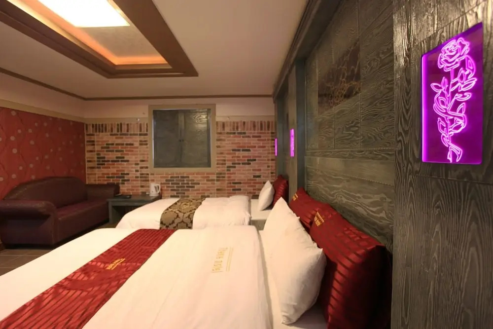 Hotel photo 8