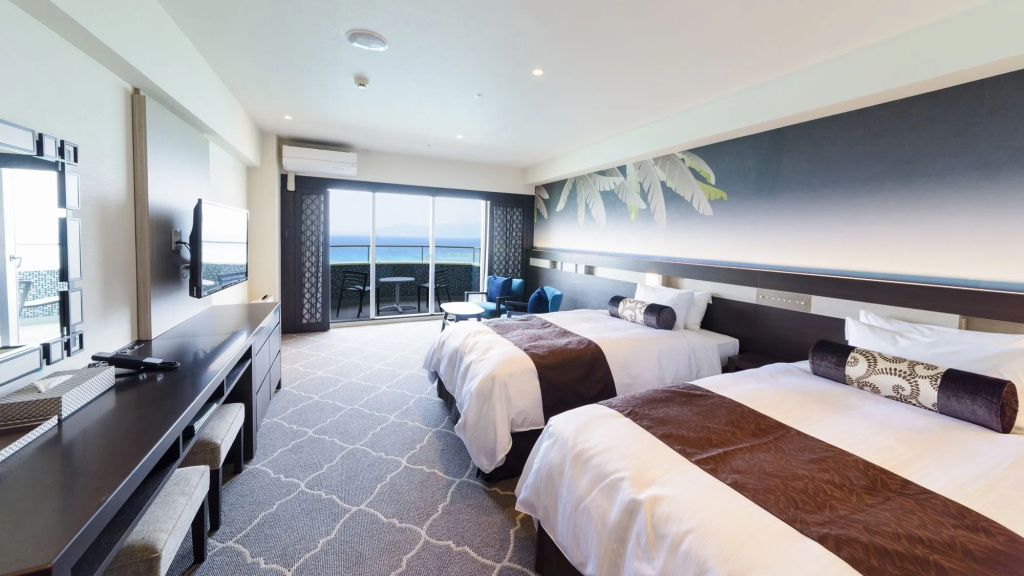 Deluxe Double room with balcony and with ocean view (twin beds)