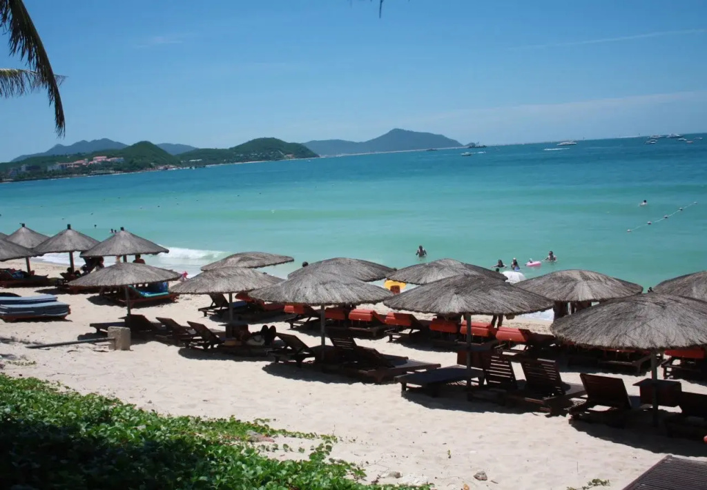 Beach & Waterfront