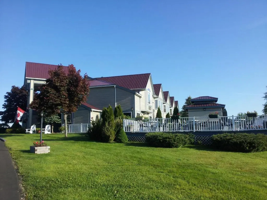 Granite Town Hotel