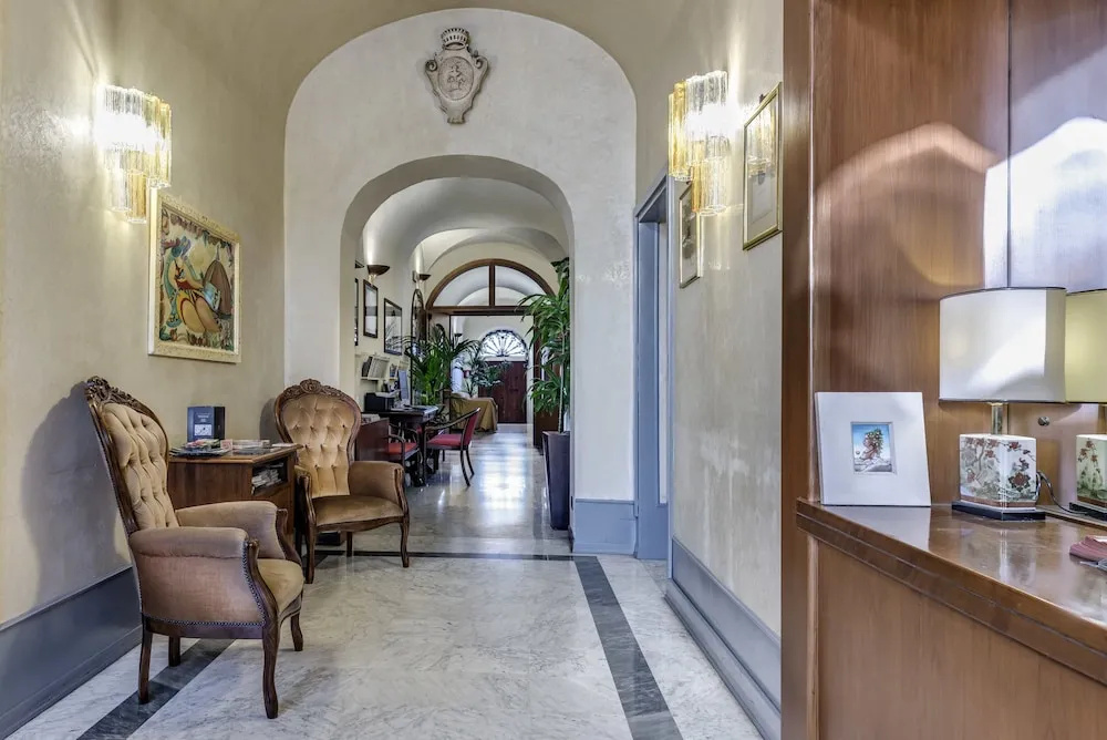 Privilege Hotel - Général
