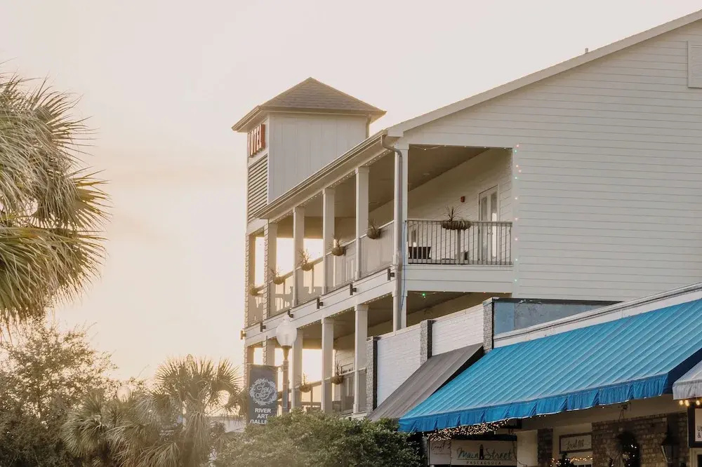 Hotel Whiskey in Pascagoula