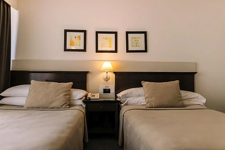 Dos Reyes Hotel - Chambres
