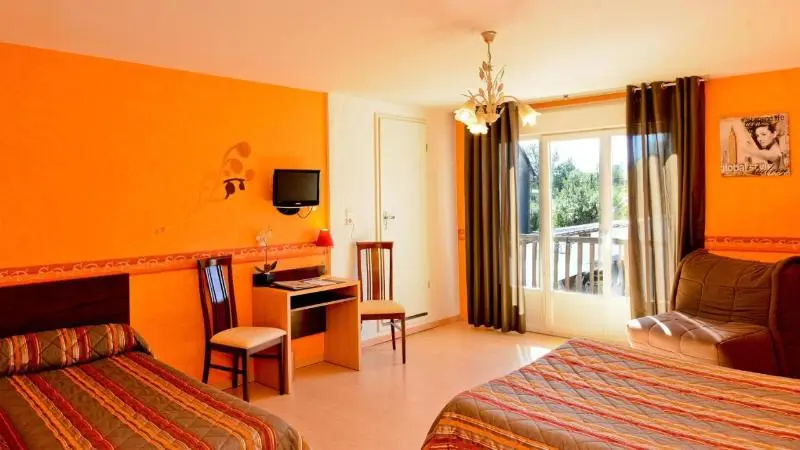 Standard Double room (twin beds)
