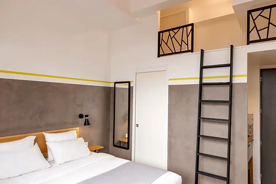 Comfort room