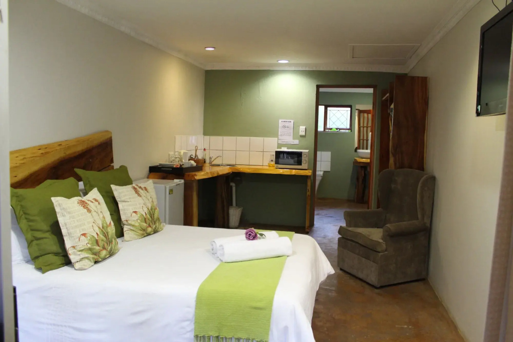 Tidewaters River Lodge
