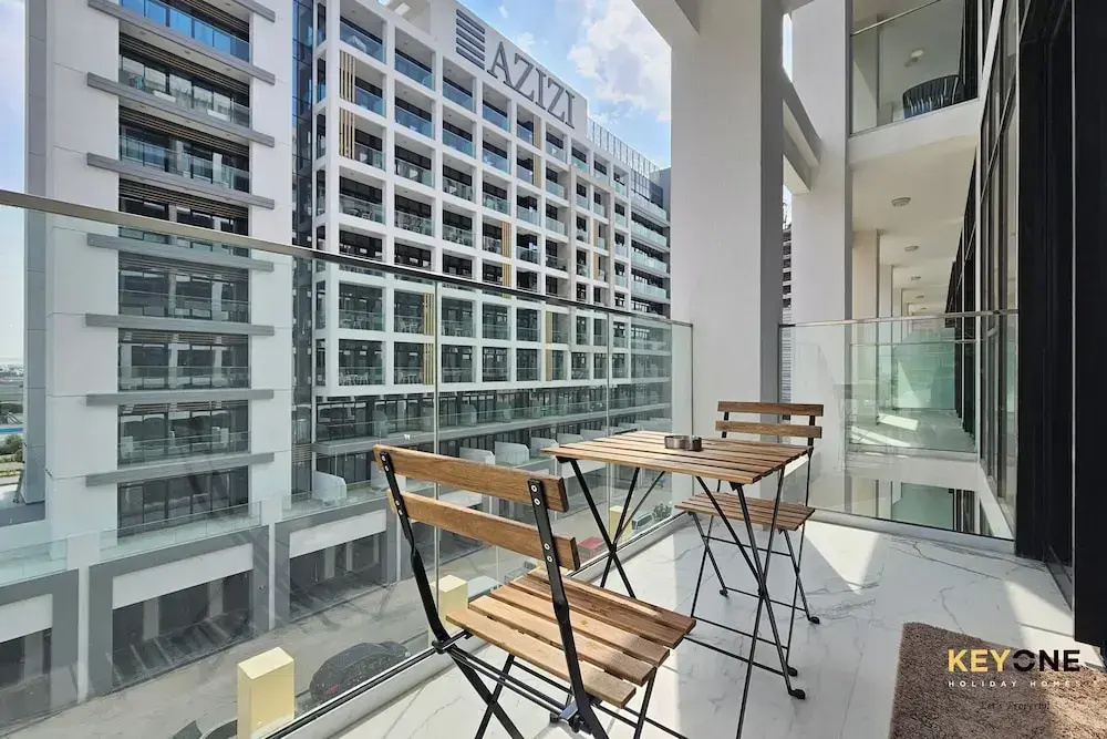 Splendour Living 1BR at Azizi Riviera