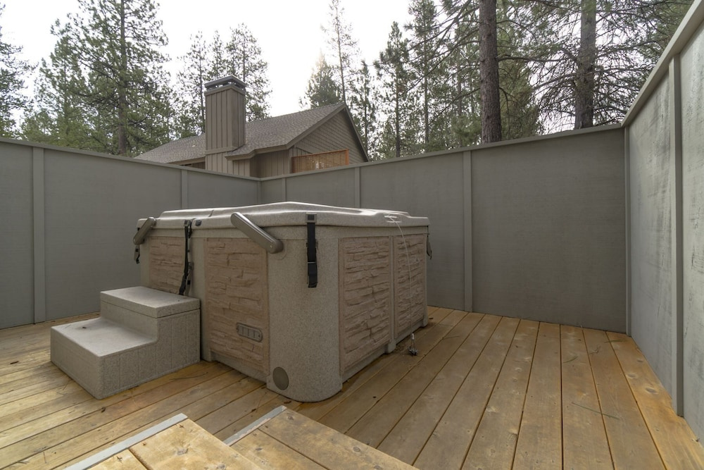 Sequoia 14