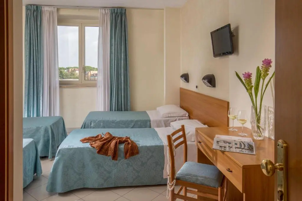 Standard Quadruple room