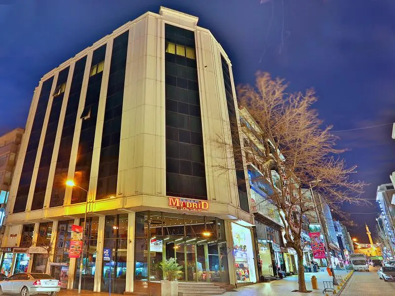 Grand Madrid Hotel - Chambres