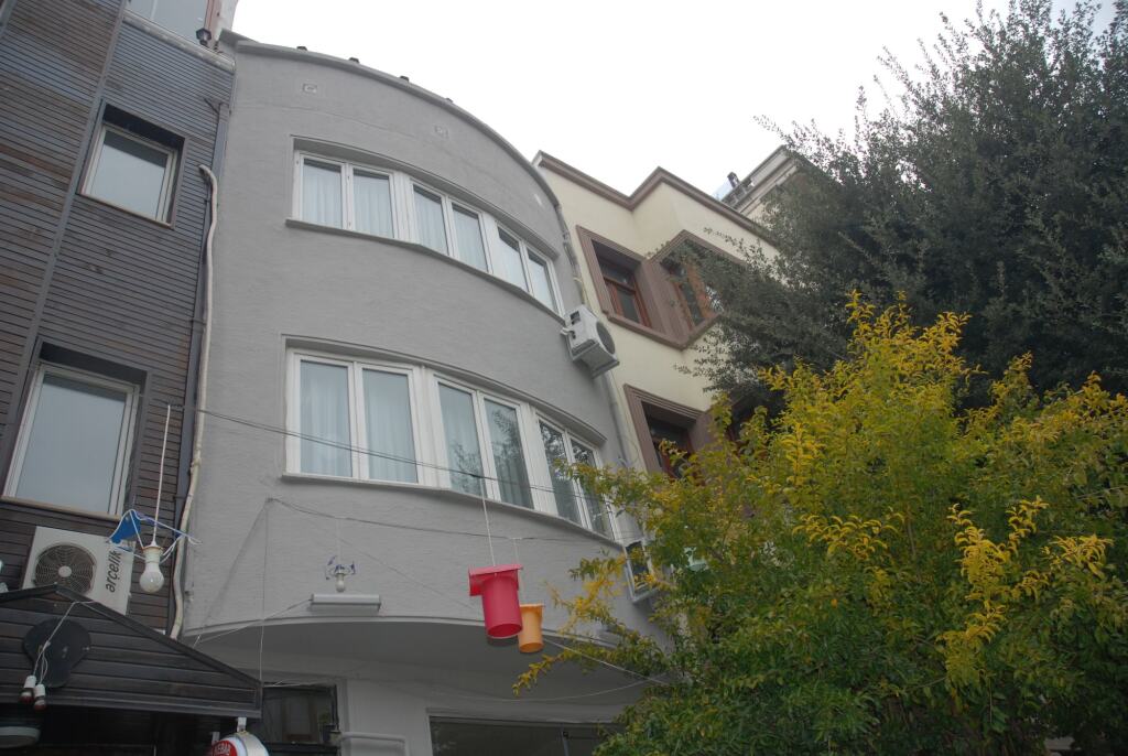 Image 1