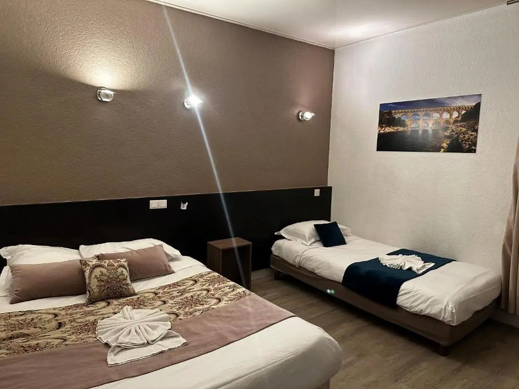 Empire Hotel - Chambres