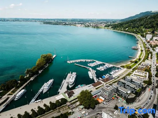 Beach & Waterfront