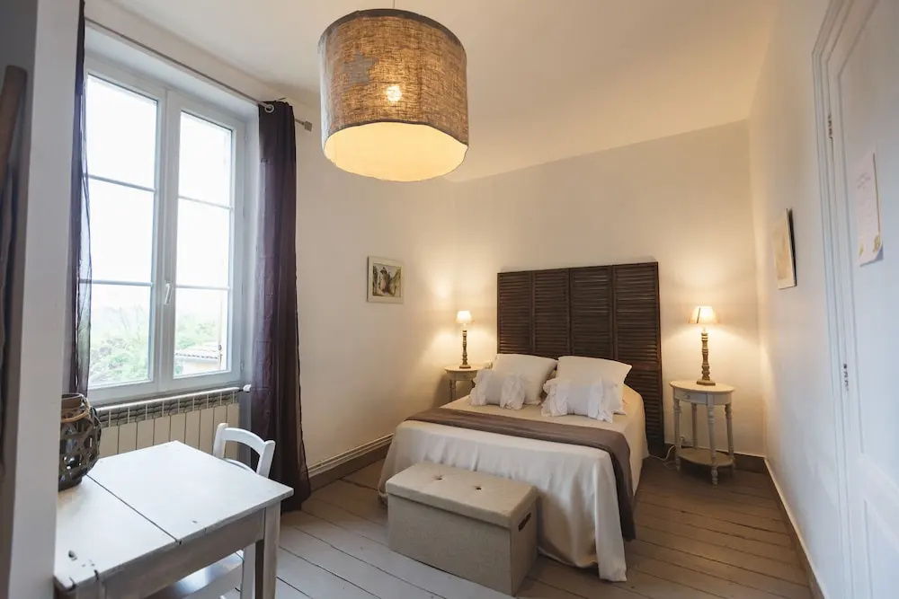 Standard Double room with garden view (full double bed)
