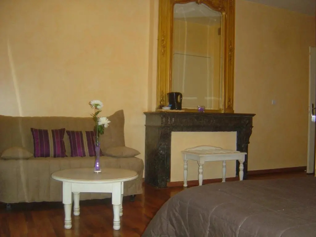 Logis Hôtel Les 3B - Chambres