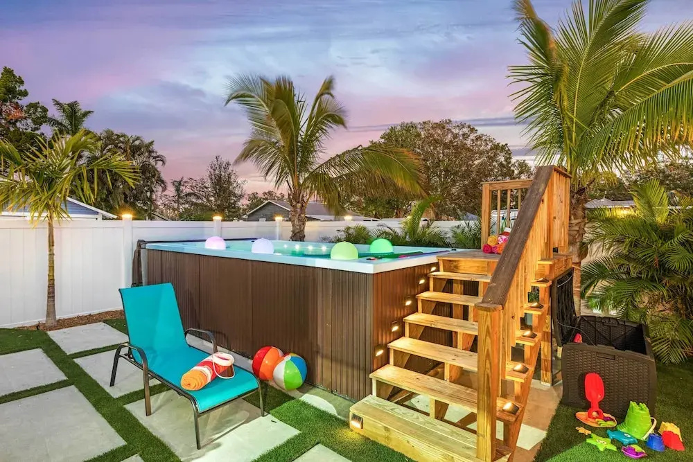 Heated Pool, Mini Golf & Cabana: Bradenton Retreat