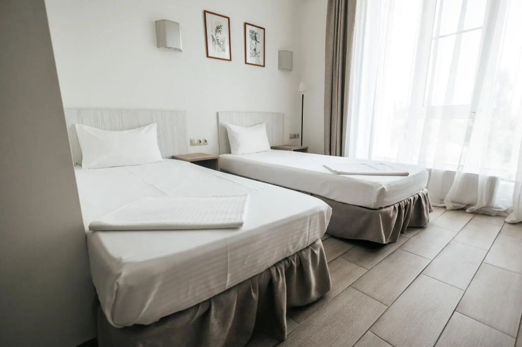 Central Inn Conference Hotel Room Type - First Category Double room twin beds