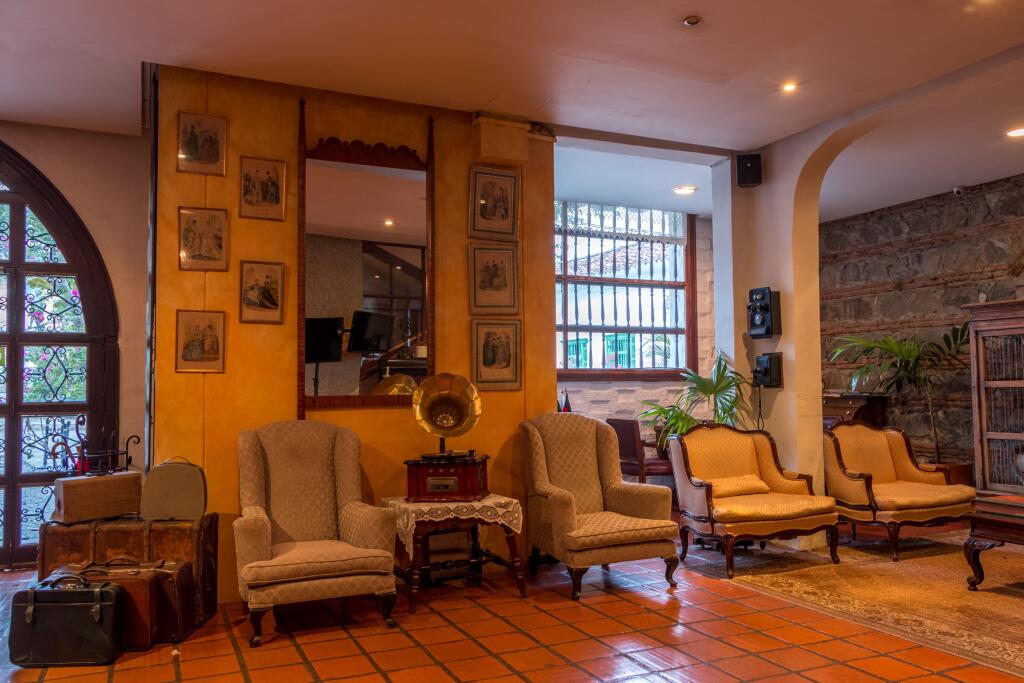 Hotel Mariscal Robledo by null