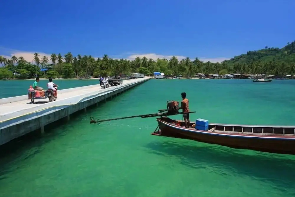 Beach & Waterfront