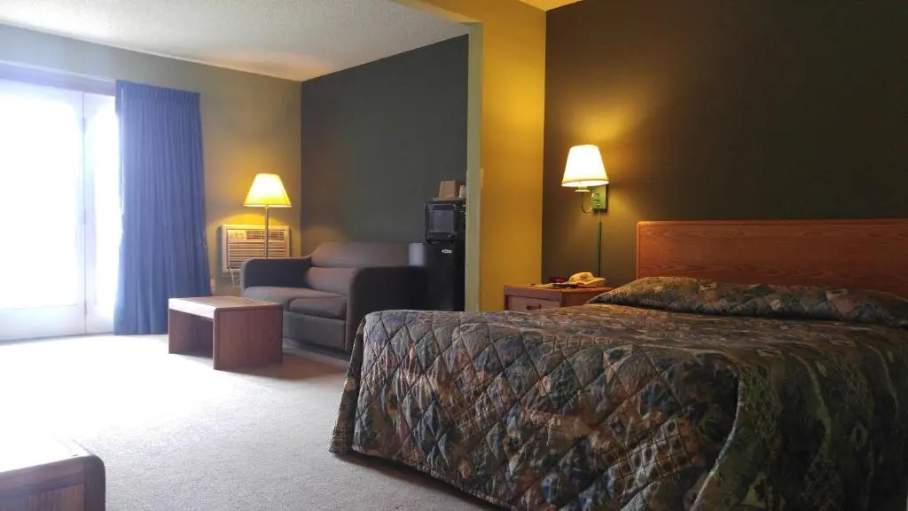 Standard Double room with balcony and with city view (full double bed)