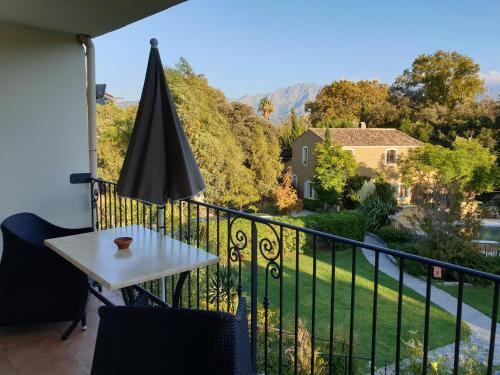 gallery_image_hidden_12