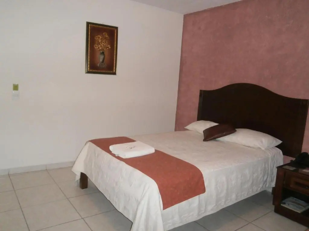 Standard Double room (full double bed)