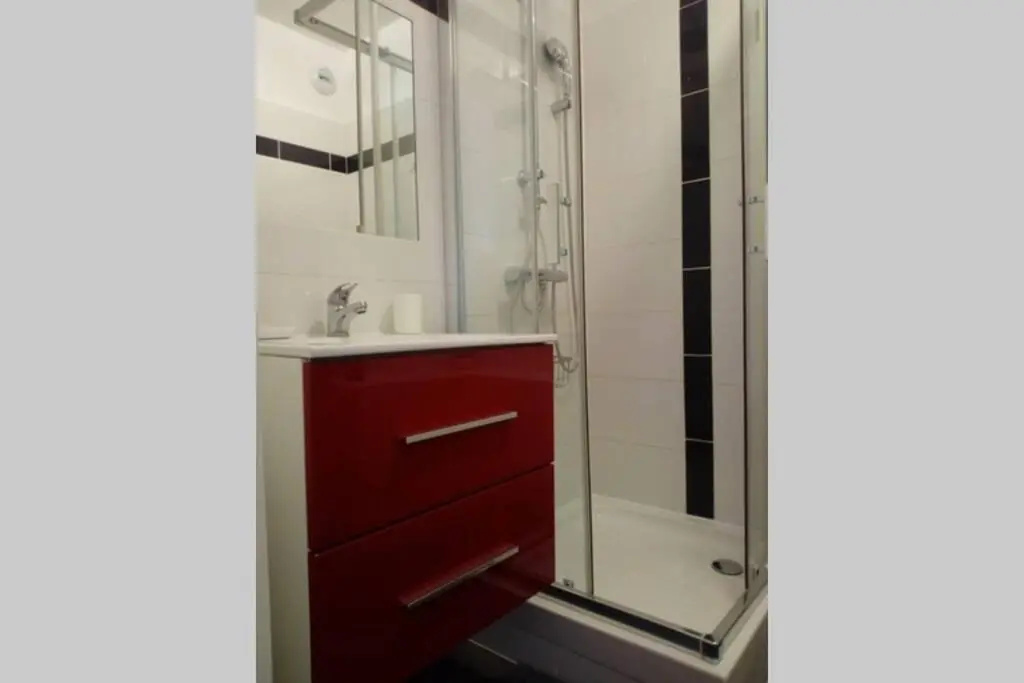 Afficher la photo 7 — Appartement 35 m2 , climatisé, à 400m des plages