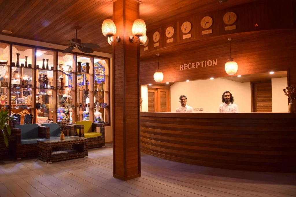 Lobby & Reception