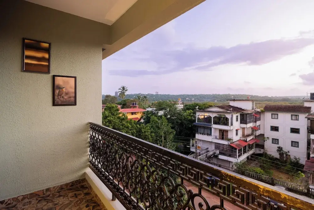 ELIVAAS Kamerios Brisa 1BHK with Jacuzzi