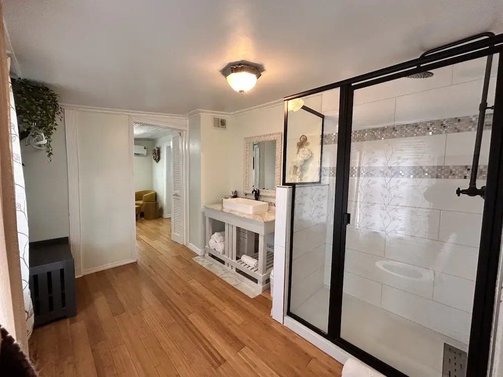 Grand room
