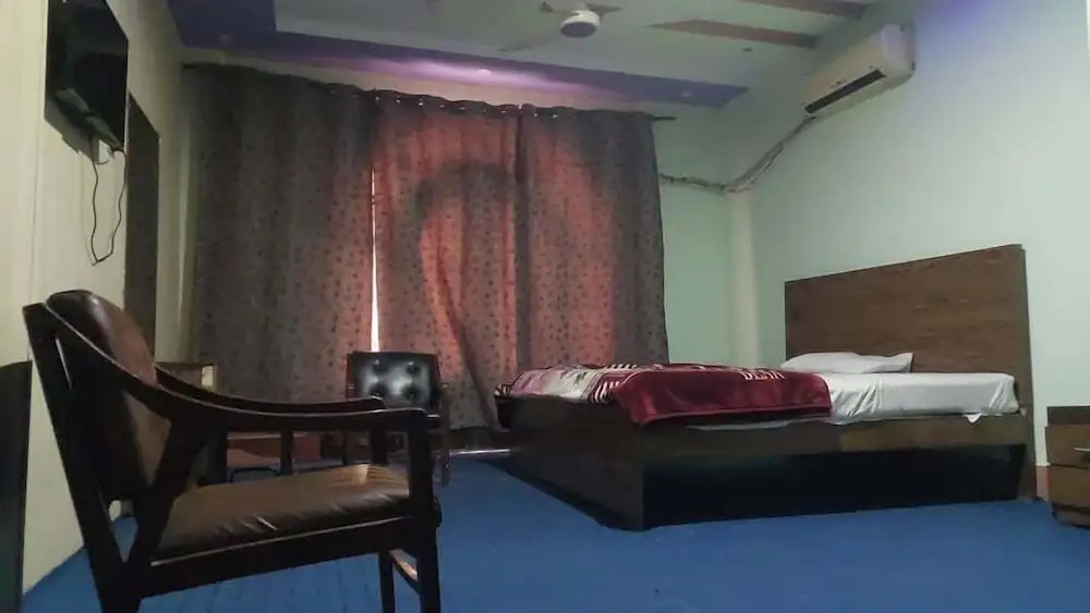 Gold Star Hotel