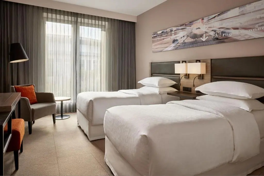 Sheraton Duesseldorf Airport Hotel - Chambres