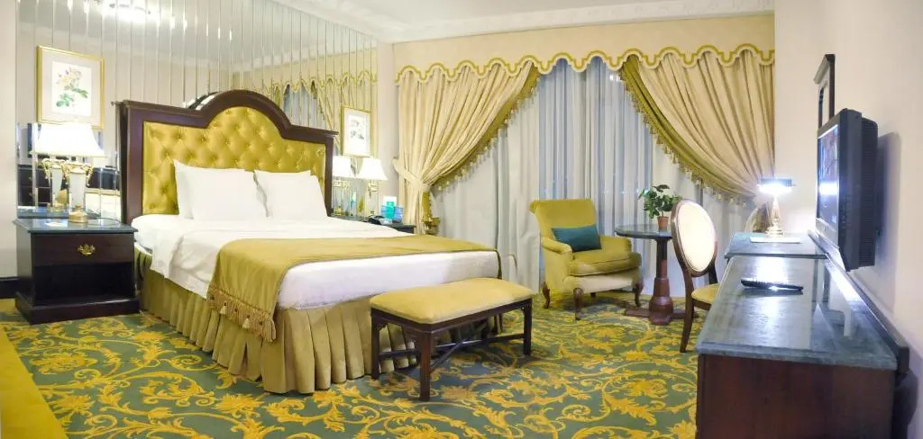 Double Luxury Junior Suite (full double bed)