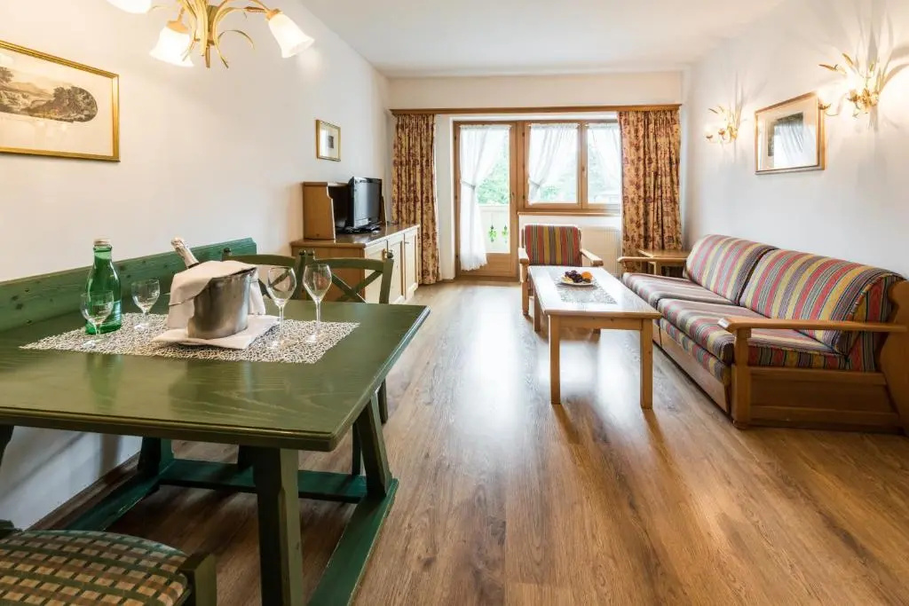 Lisi Family Hotel - Chambres