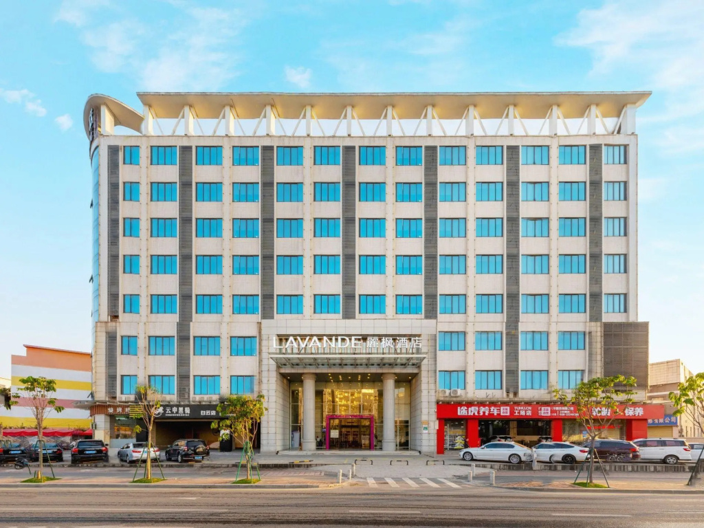 Lavande Hotel JHWG Metro Station
