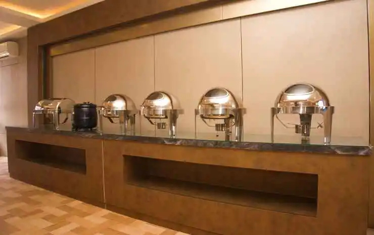 Food & Beverage