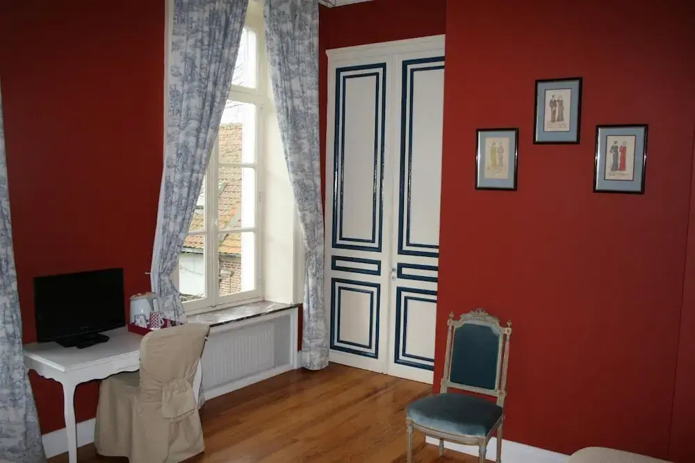 Afficher la photo 6 — Le Chateau de Philiomel